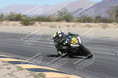 media/Oct-05-2025-CVMA (Sun) [[beeef4f201]]/Race 3-Amateur Supersport Middleweight/